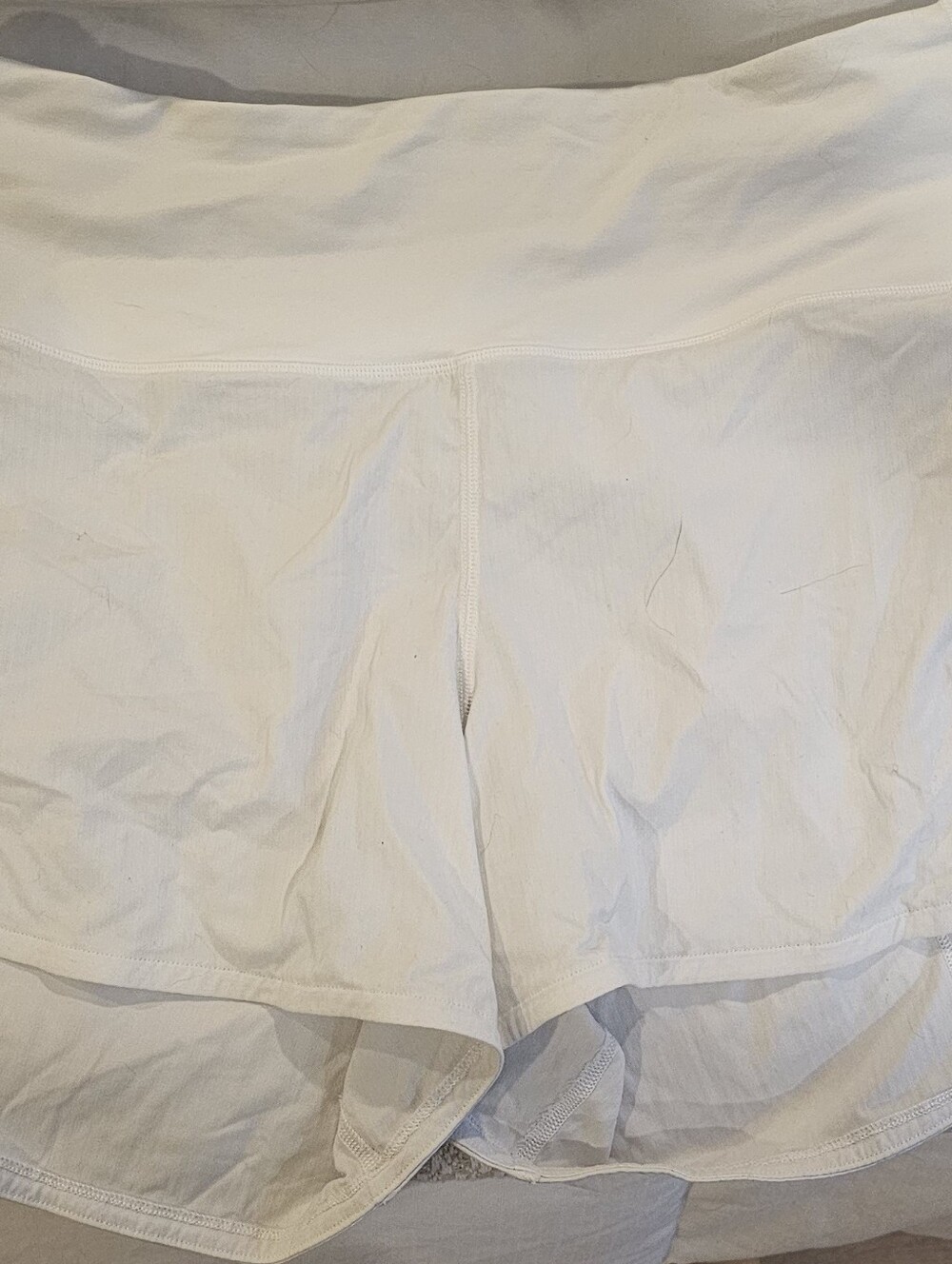 Lululemon Speed Up Shorts 8 - Picture 5 of 6